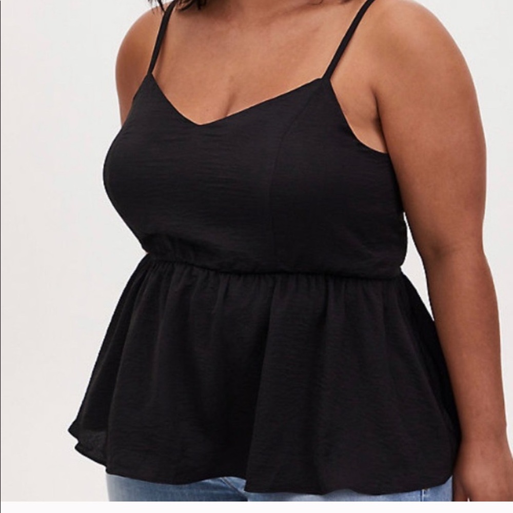 BLACK TEXTURED SATIN PEPLUM CAMI